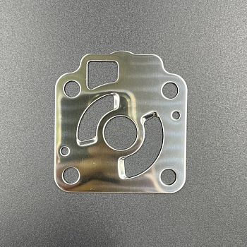 Пластина помпы охлаждения Tohatsu 40-50, 40-50(TLDI) (KACAWA)