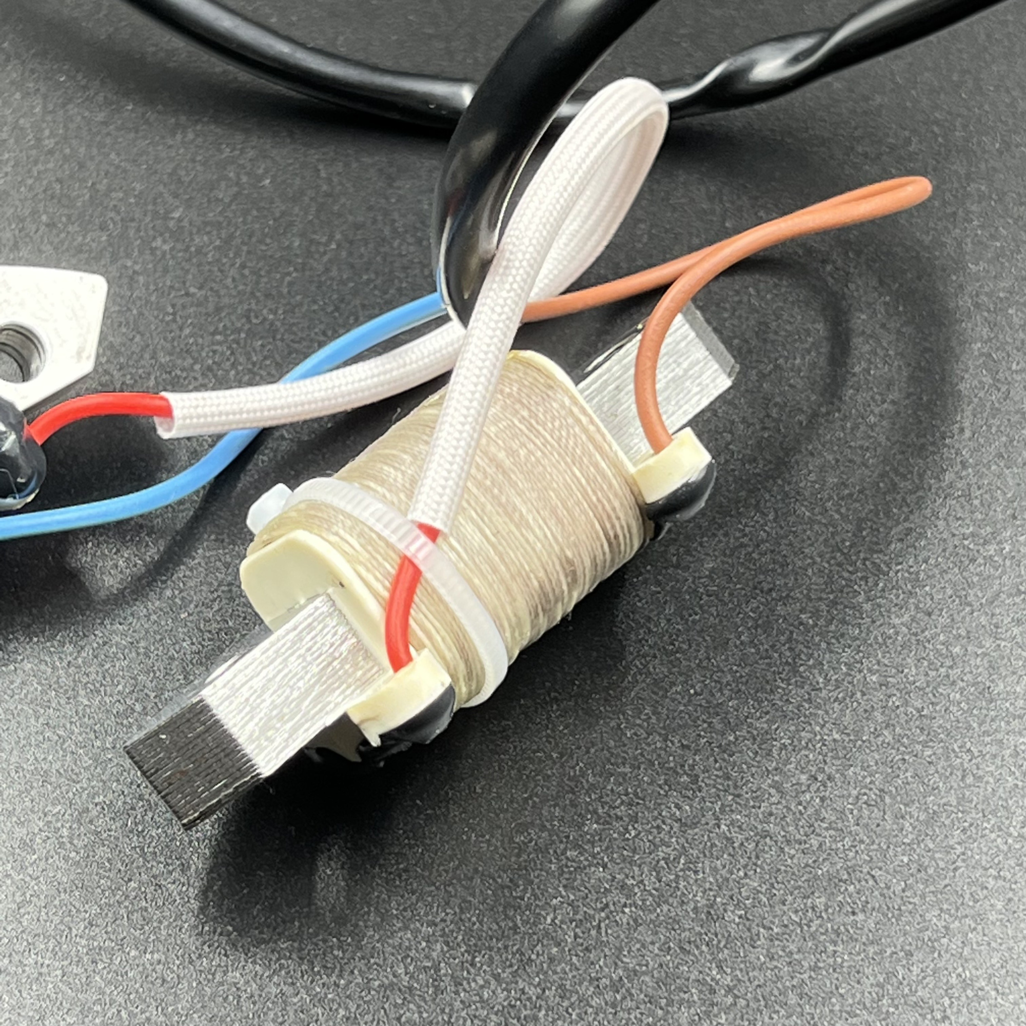 F2FE89B4-7DA1-4B03-93B8-A49DB003AA8B