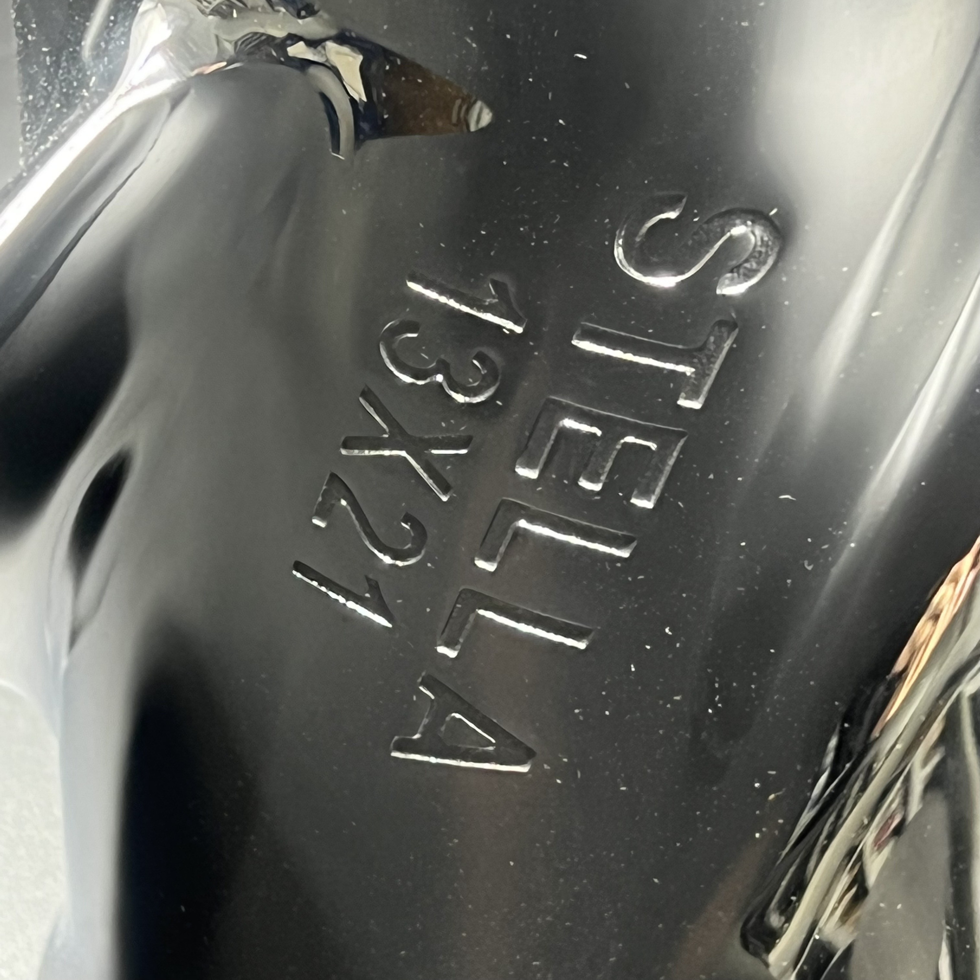 A9E7D609-88D4-46BC-B7C1-5182475F1E5D