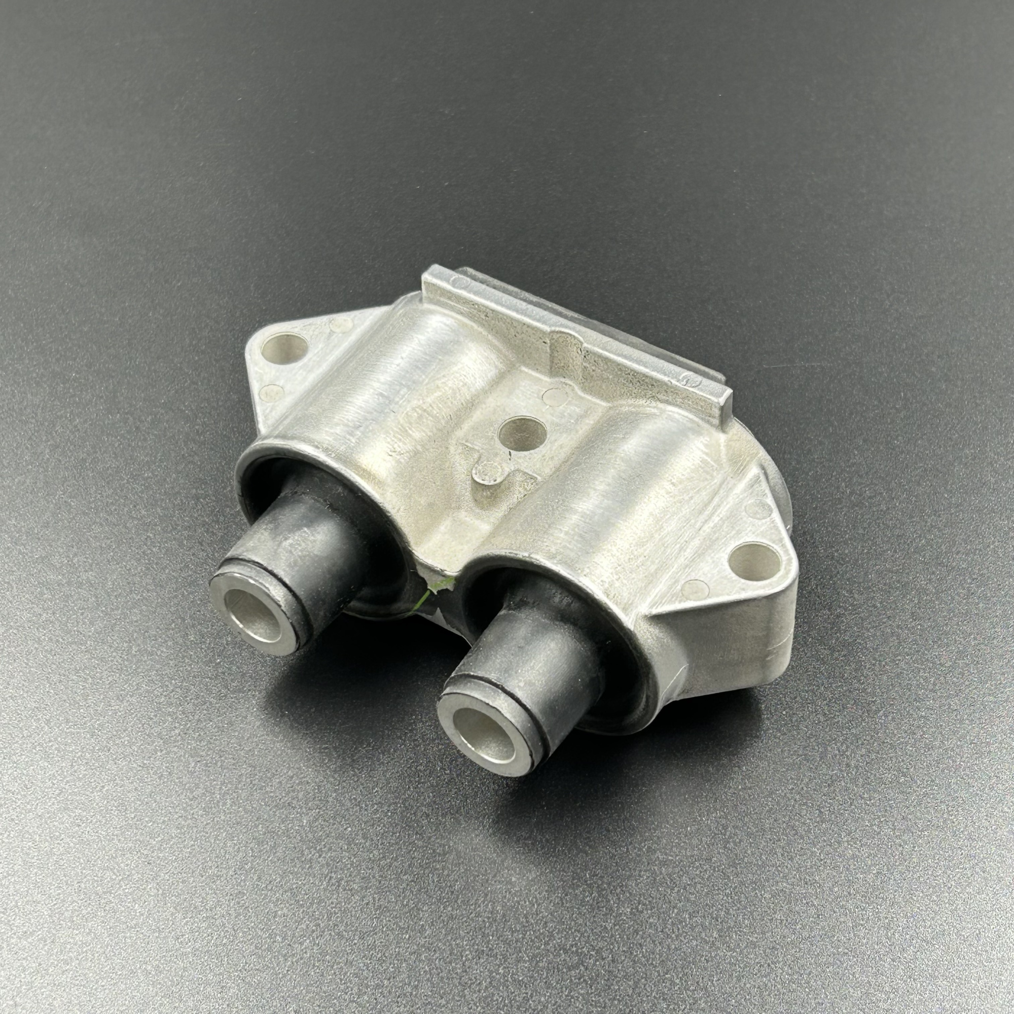 84AA0BBF-4727-4743-8019-1E4A2D9F2FD0