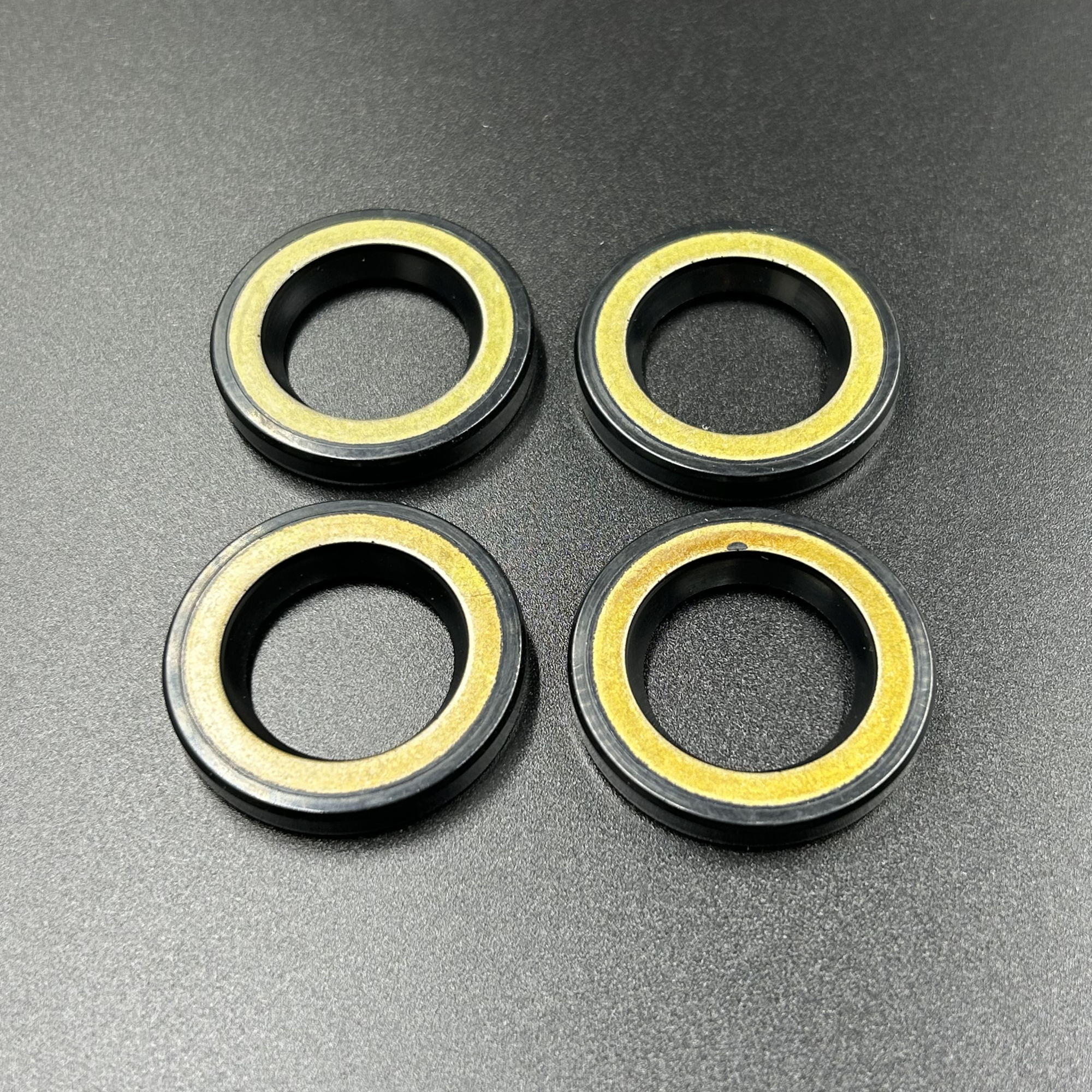 D5F33716-18E2-47C6-B1F5-E81283272DCA