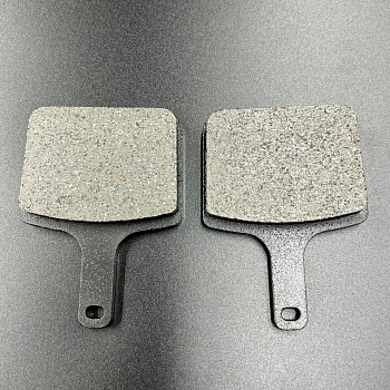 Колодки тормозные (карбон) (комплект) Polaris (2202202) (KINETIX)