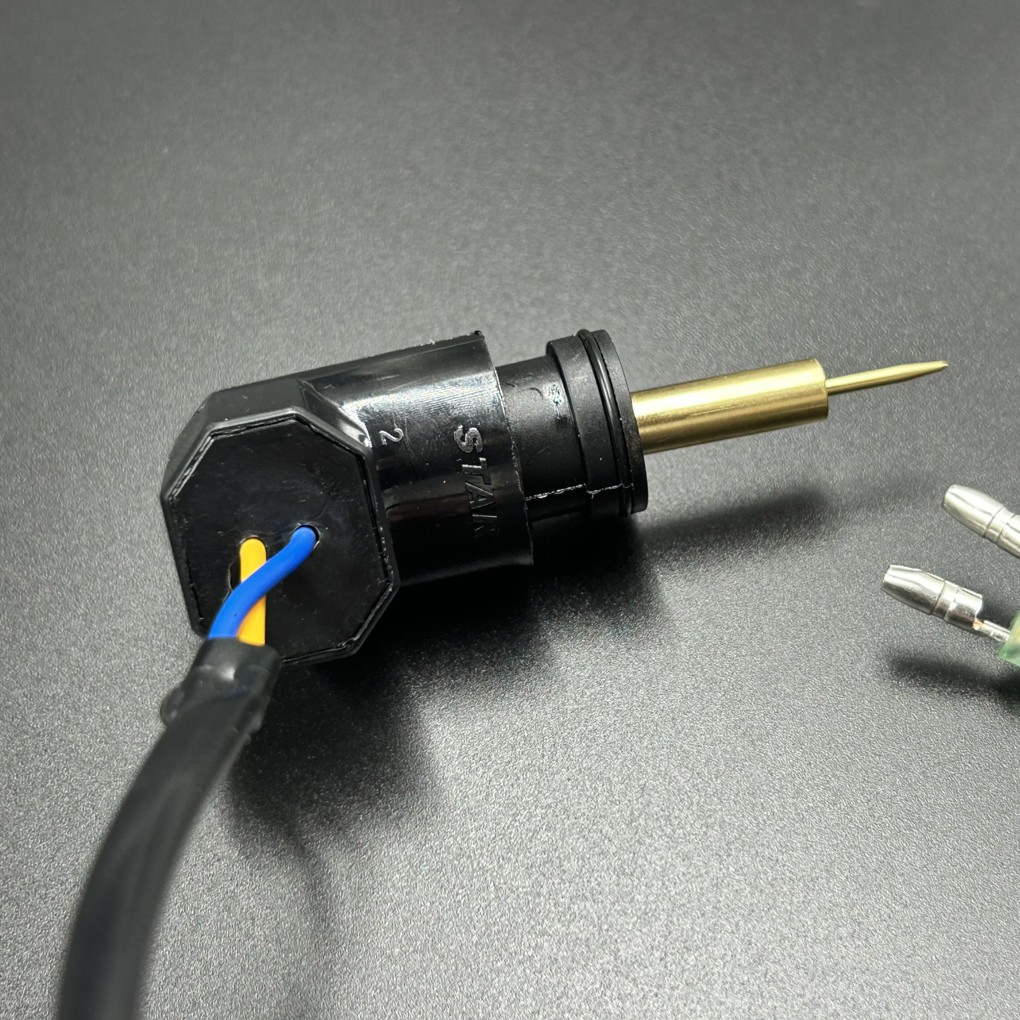 625561F5-DCCF-4592-BC99-B8AE83D5B974