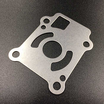 Пластина помпы охлаждения Tohatsu 25-30, M40C (Tohatsu)