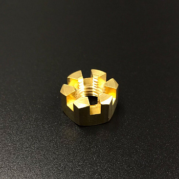 Гайка крепления гребного винта Tohatsu 6-9.8, MFS6-8 (Omax)