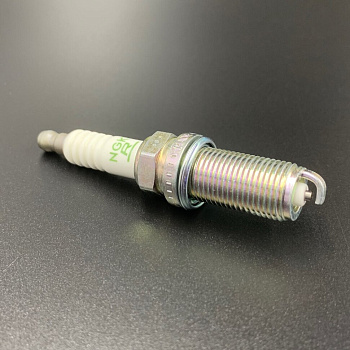 Свеча Yamaha F115 LKR6E