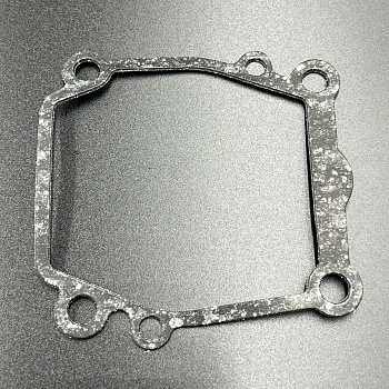 Прокладка под пластину помпы охлаждения Suzuki DT90-100, DF 60-140, DF40-60(A), DF100-140(A) (Sinera