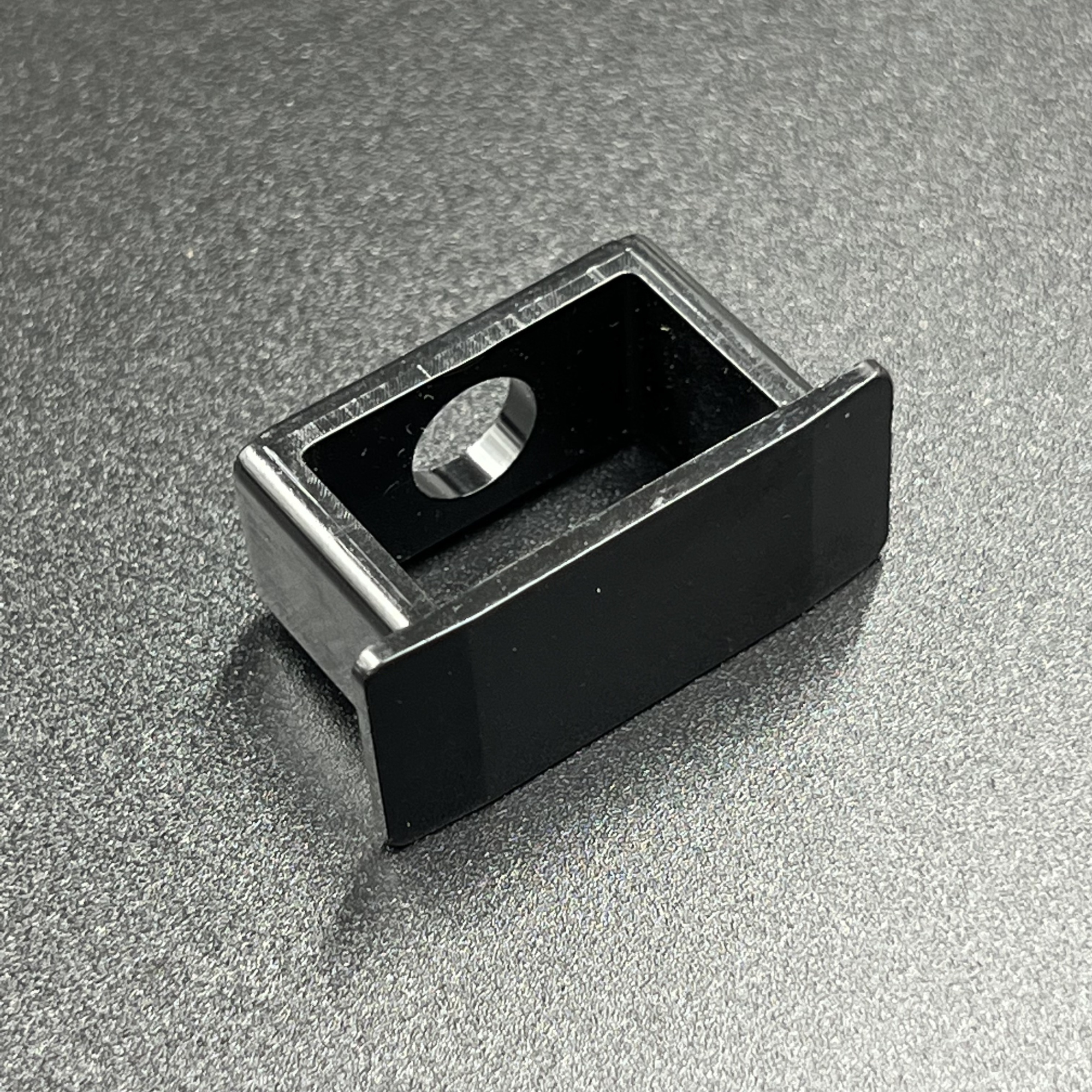 D53BE62B-5F25-492D-9477-600BBC56F165