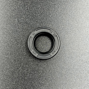 Сальник Suzuki (09282-15008) (14.7x25x6.5) (Omax)