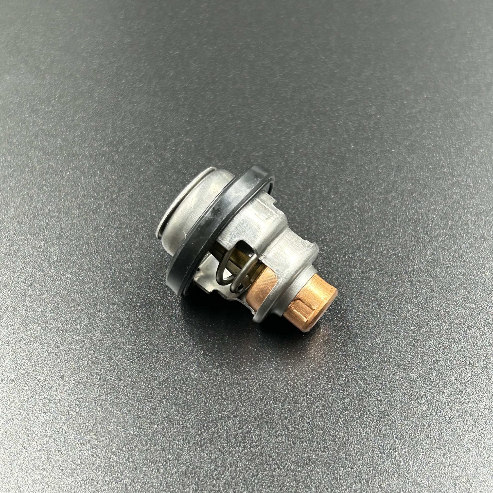 32FB63D1-6F8F-4DDC-B1DC-064E465BE608