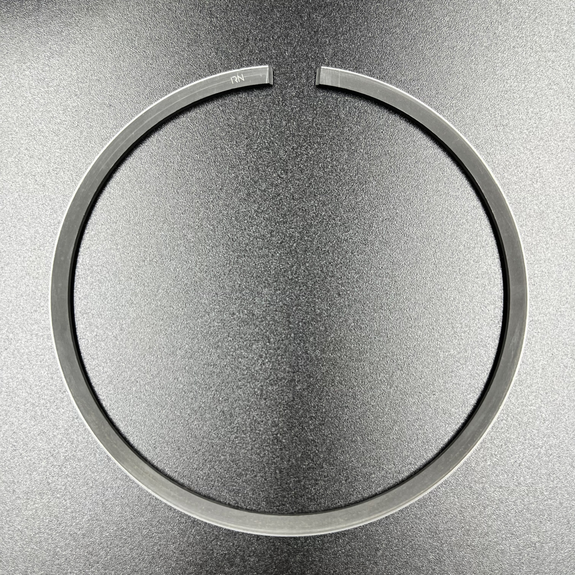 EF5B6985-9305-4B64-89B4-23F0CE233A96