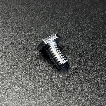 Болт Yamaha 115-140 (90101-06M67) (Yamaha)