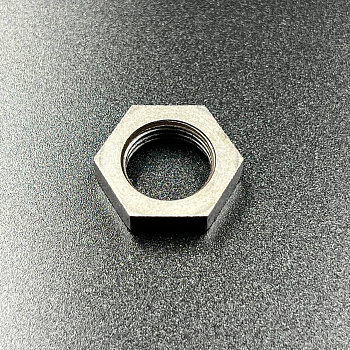 Гайка крепления ведущей шестерни Mercury (Osaka)