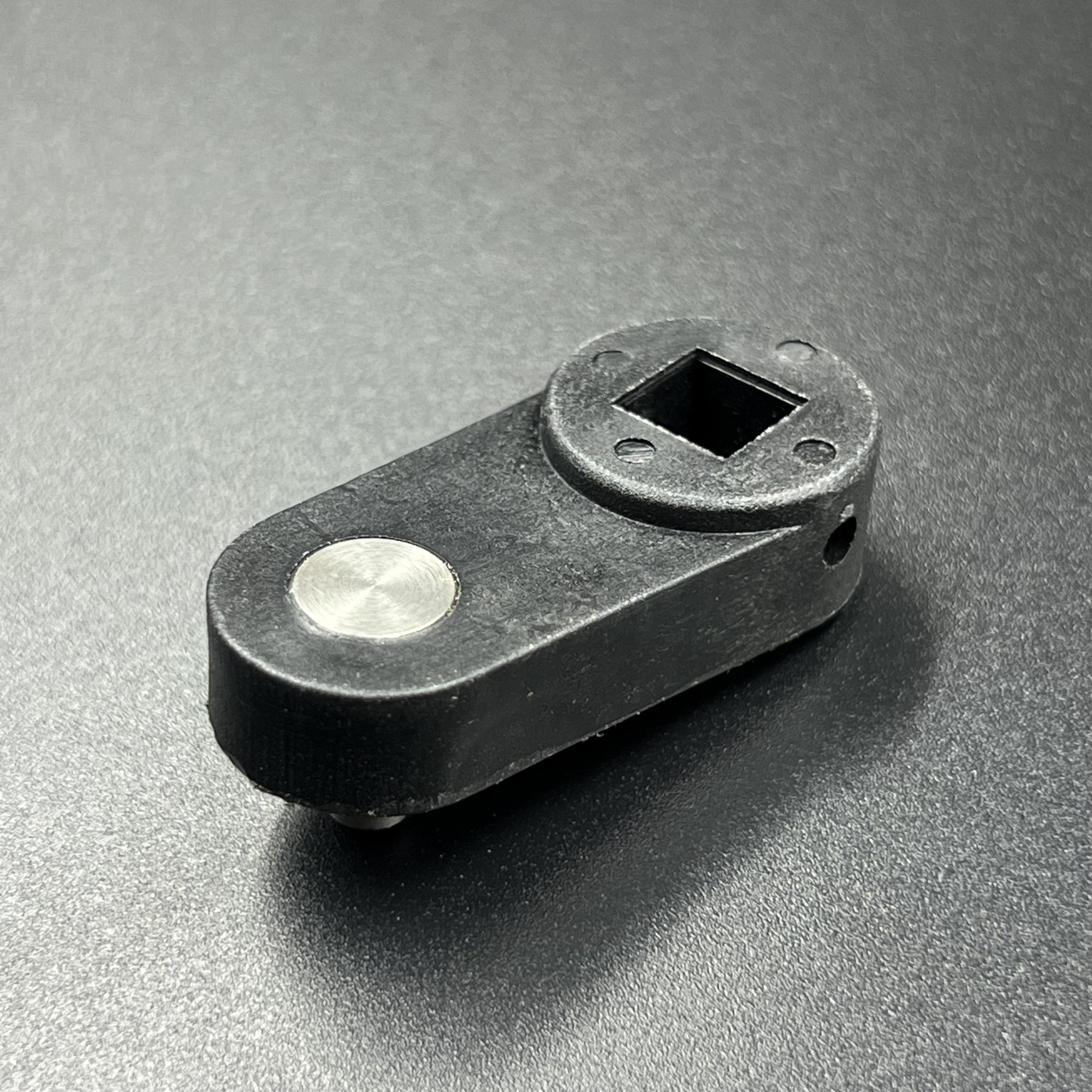 9C81BB0A-597C-4E6C-8BC6-6B30ED17F355