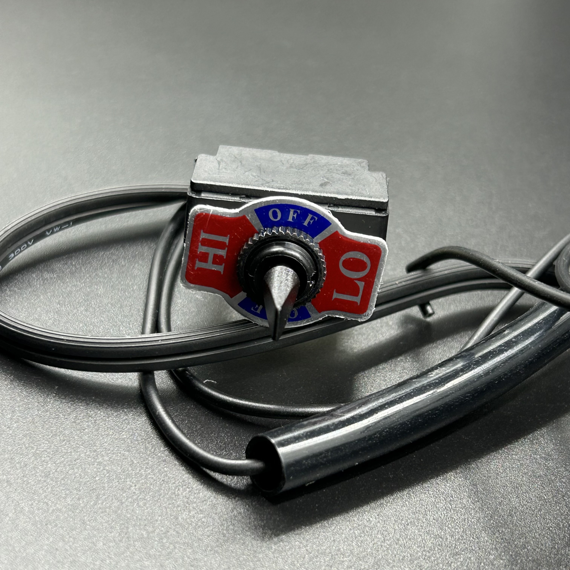 CDAD9065-DECC-4DD8-94BB-E3B7335FD65F