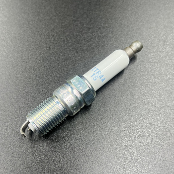 Свеча зажигания NGK ITR4A15 (8M2018369)(5599)