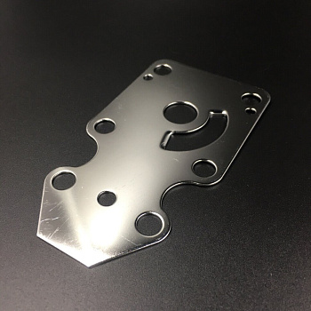 Пластина помпы охлаждения Yamaha F8-20 (Osaka)