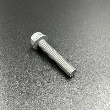 Болт крепления головки Yamaha 9.9-15 (GB5789(10.9);15F-0202)  (YUELANG)