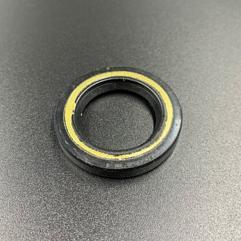 Сальник Suzuki (09289-22007) (22.2x35x5) (Omax 2)