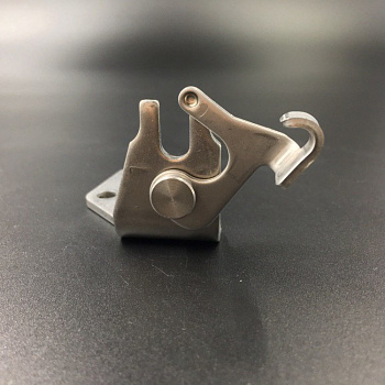 Крепление троса д/у Tohatsu 9.9-18 (Tohatsu)