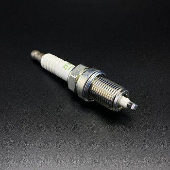 Свеча зажигания NGK ZFR5F @4 (8M0176692) (MERCURY)