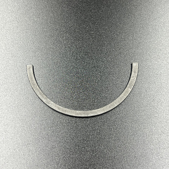 Стопор (полукольцо) коленвала для снегохода Yamaha (93440-72049) (Yamaha)