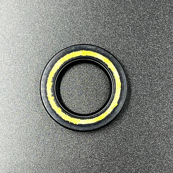 Сальник Suzuki (09282-20008) (20x32x5) (Suzuki)