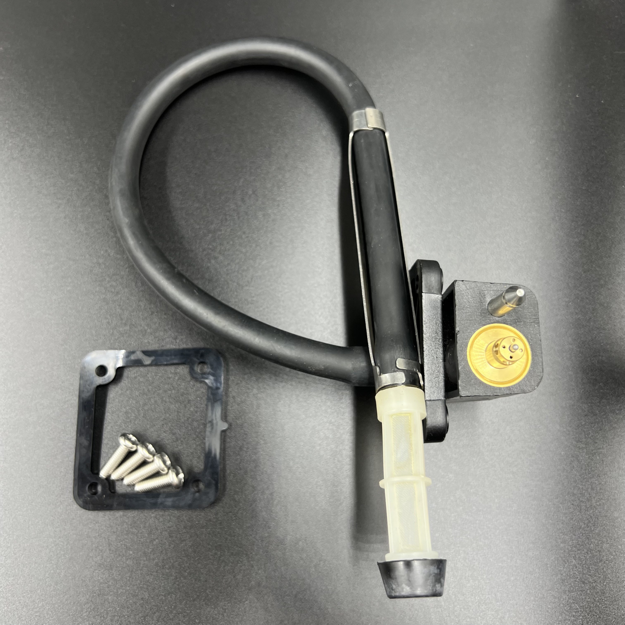 E625E9DB-33F8-4303-9C07-6D0DC66E03A1