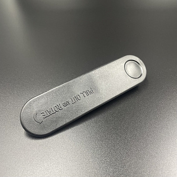 Фиксатор замка капота правый Suzuki DF150-175/DF150-200A (Suzuki)