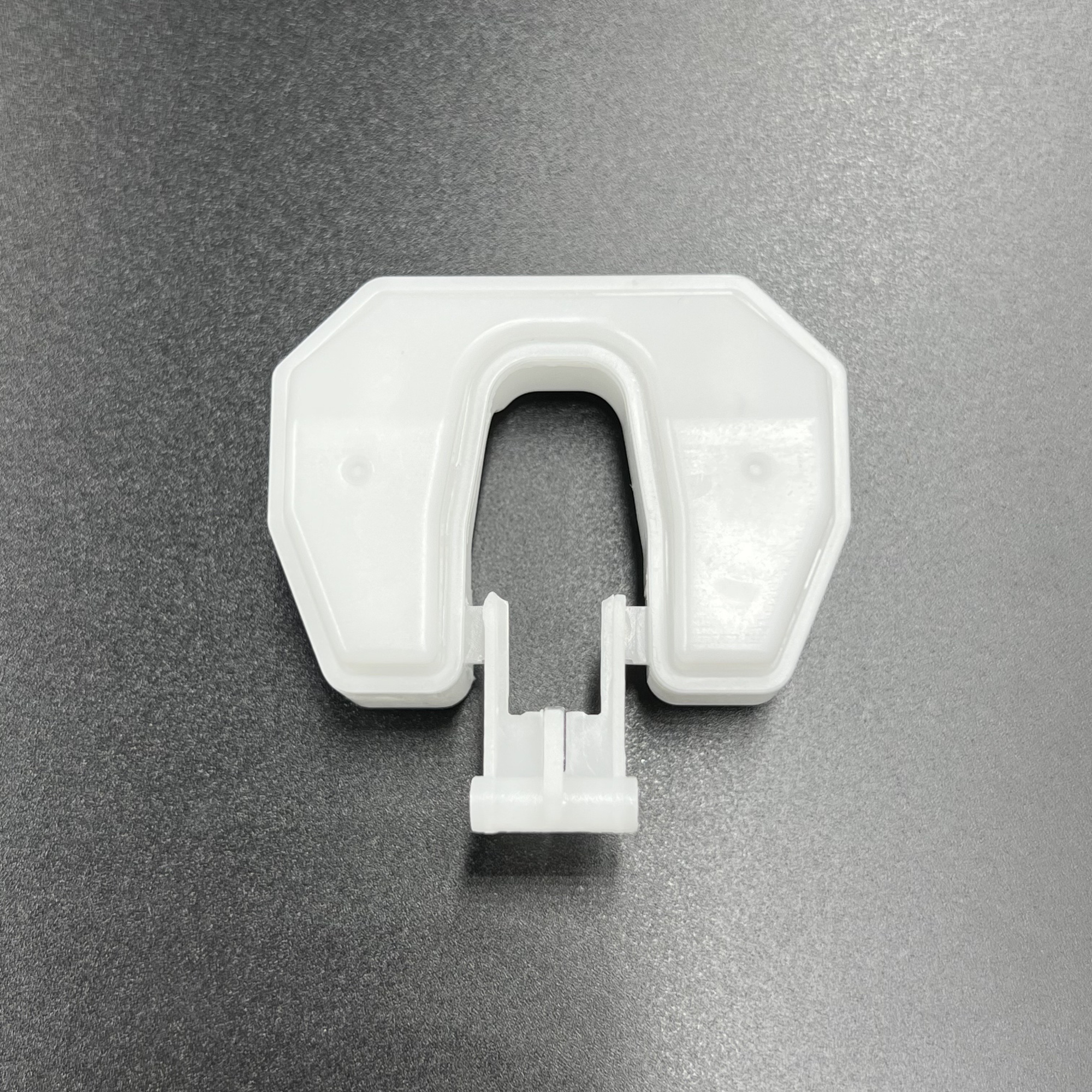 94F4ACE5-0A30-4B40-9CB5-011482DDBEA9