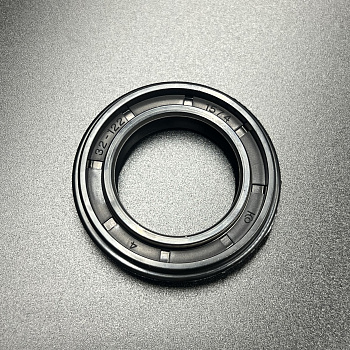 Сальник Yamaha (93103-32156) (32x48/50x10) (Yamaha)