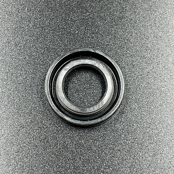 Сальник Suzuki (09282-17006) (16x30x4.5) (Omax)