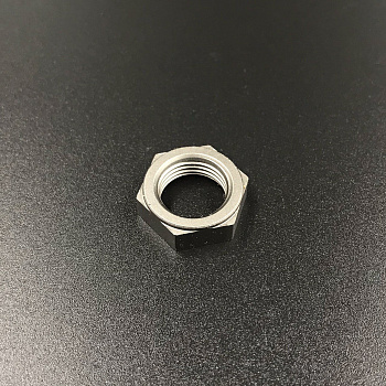 Гайка крепления пиньона Suzuki DT50-60, DF60-140, DF40-140(A) (Suzuki)