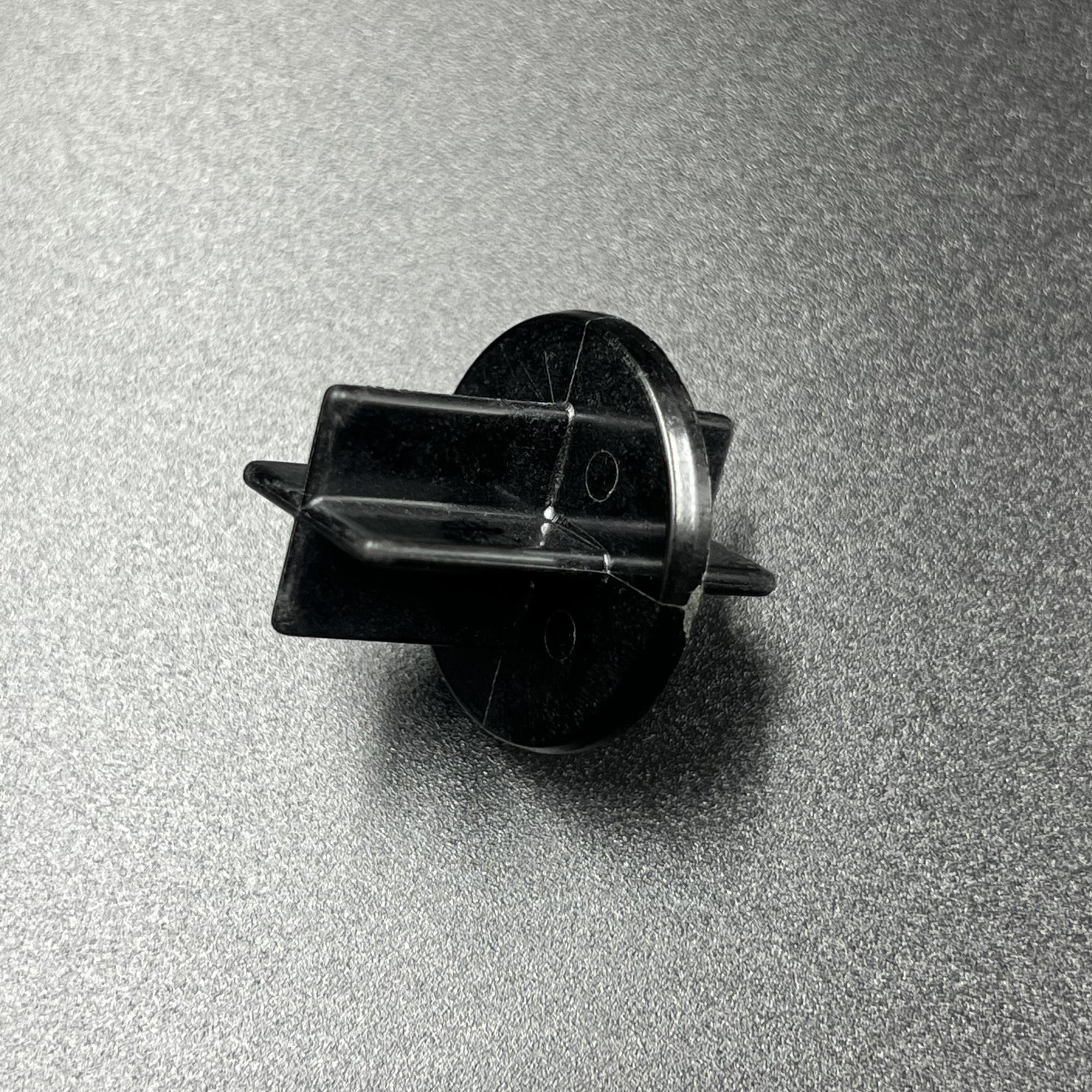 D763097C-7148-4C64-AFF2-A4F05DFB08C1