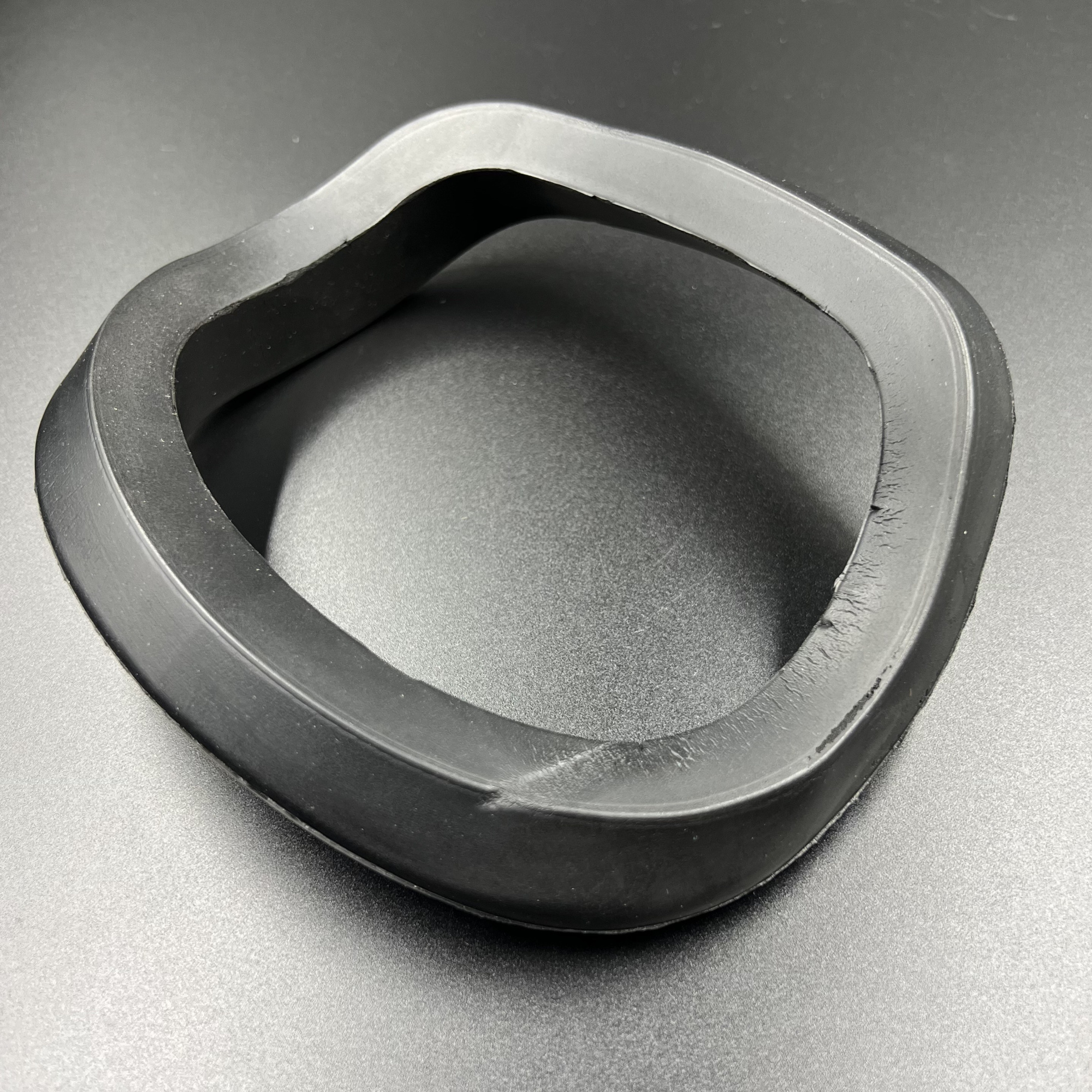 746EEC50-B3FF-4FBC-A1E1-E52E943D10FD