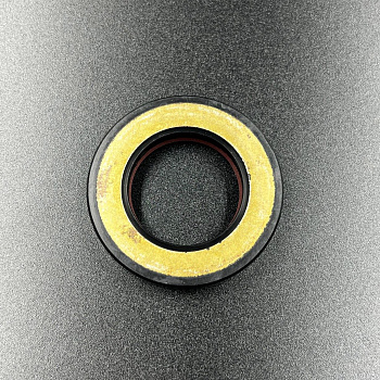Сальник Yamaha (93102-28135; 93101-28M19) (28x47x7) (Omax)