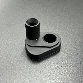 Патрубок корпуса помпы Mercury 6-15 (Omax)