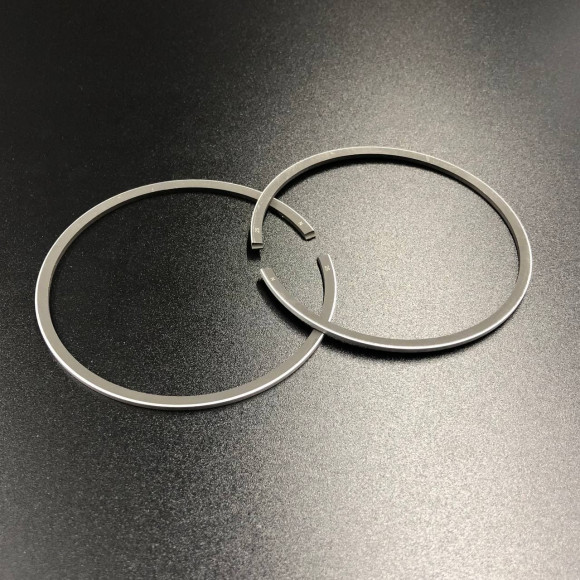 Кольца поршневые, комплект на один поршень Yamaha 55, 75-90 (0.25mm) (Omax)