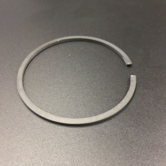 Кольцо поршневое Tohatsu 25-30, 40-50 (0.50mm) (Нижнее) (Tohatsu)